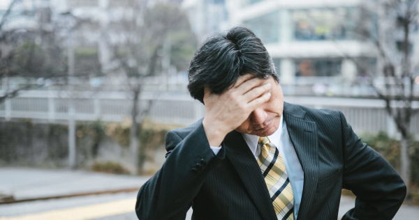 包茎手術の失敗で後悔に暮れる中年男子